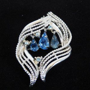Blue Clear Rhinestones Ribbon Shape Coro Signed Brooch Pin Silver Tone Vintage